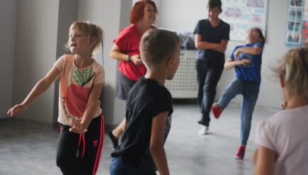 warsztaty taneczne-animacyjne w ramach akcji lato w mieście w mdk południe w piotrowicach